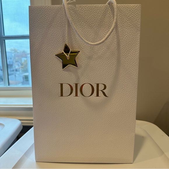 DIOR White Shopping Bag for Shoes with Rope Handles - Incl Star & Ribbon - Picture 1 of 4